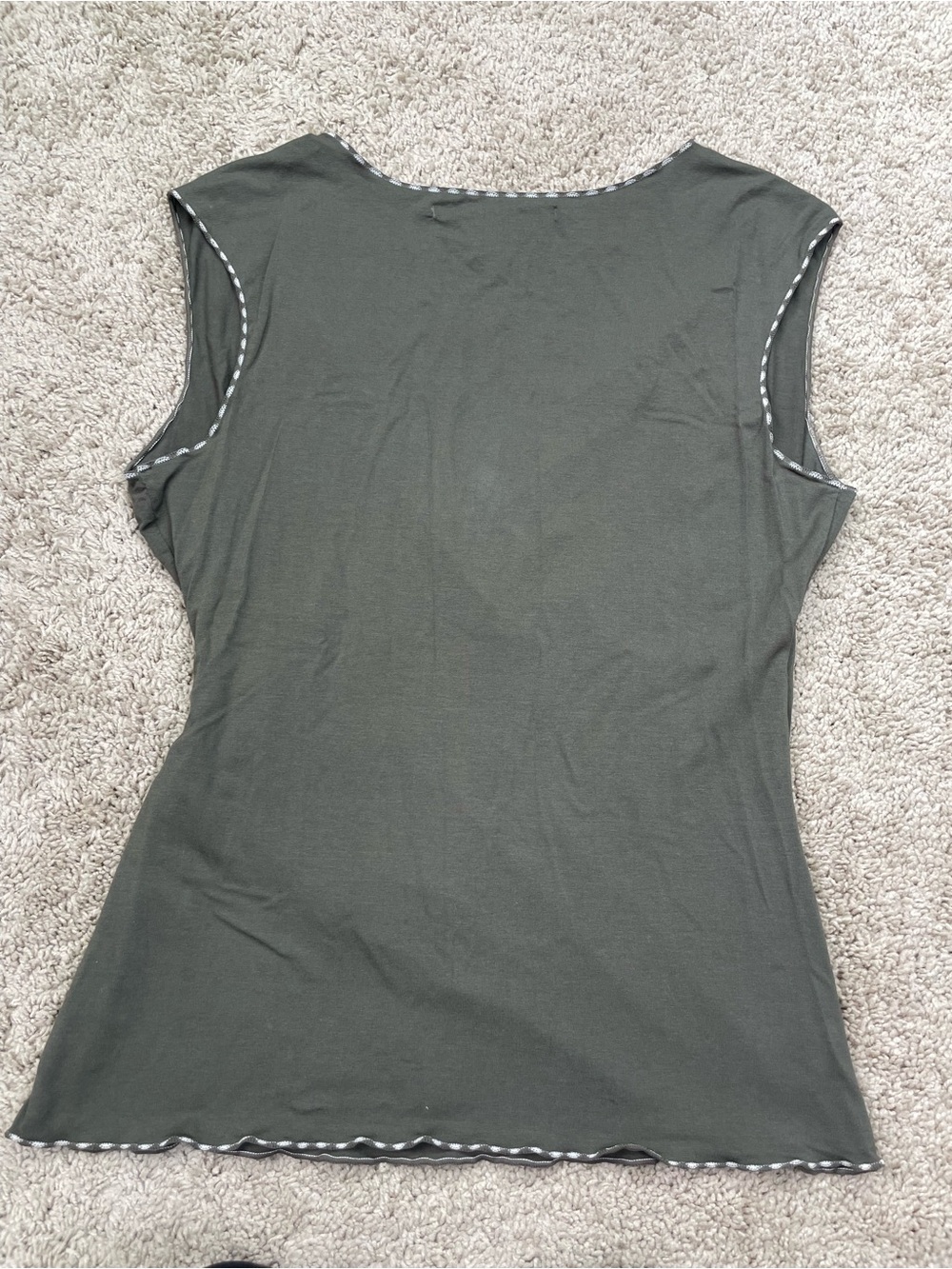 Max Studio Sleeveless V-Neck Wrap Top with Contrast Trim - Picture 9 of 10